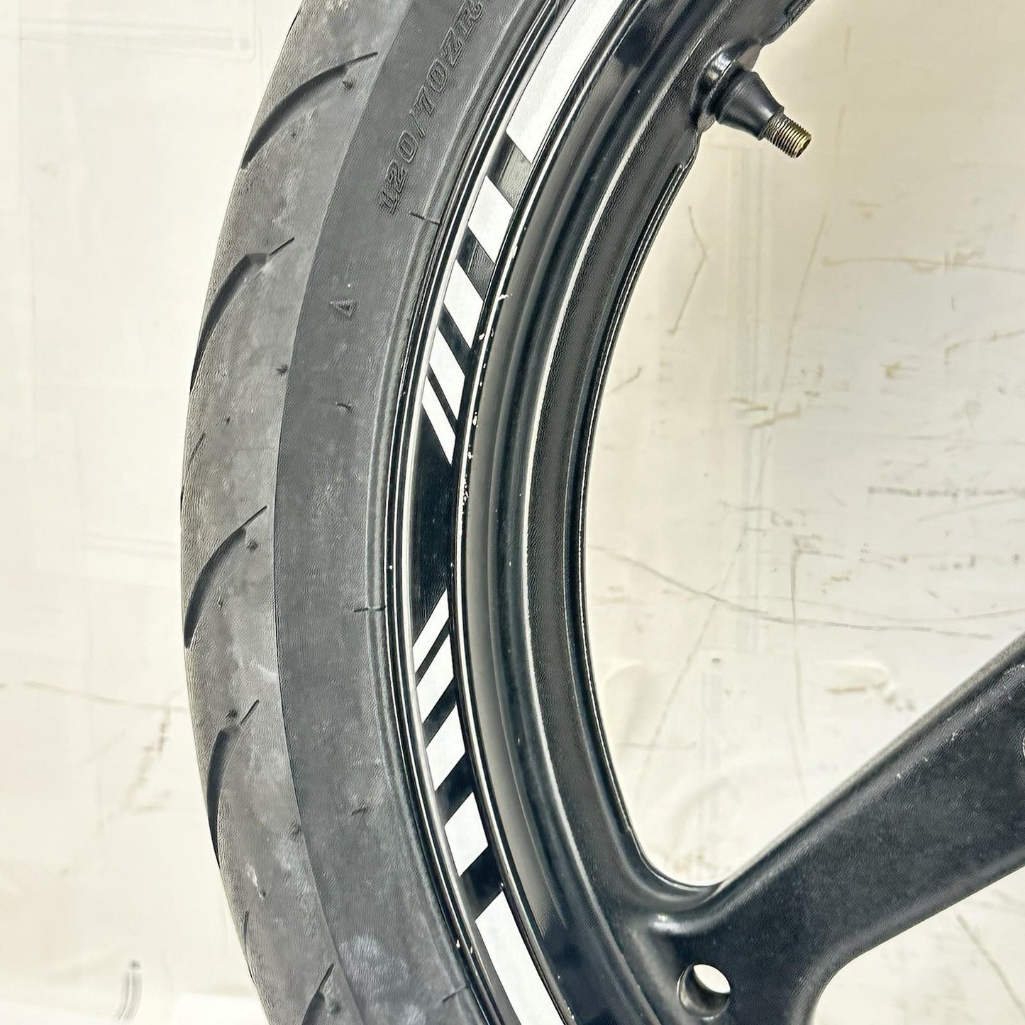 2007 - 2012 HONDA CBR600RR FRONT WHEEL RIM TIRE BLACK STOCK