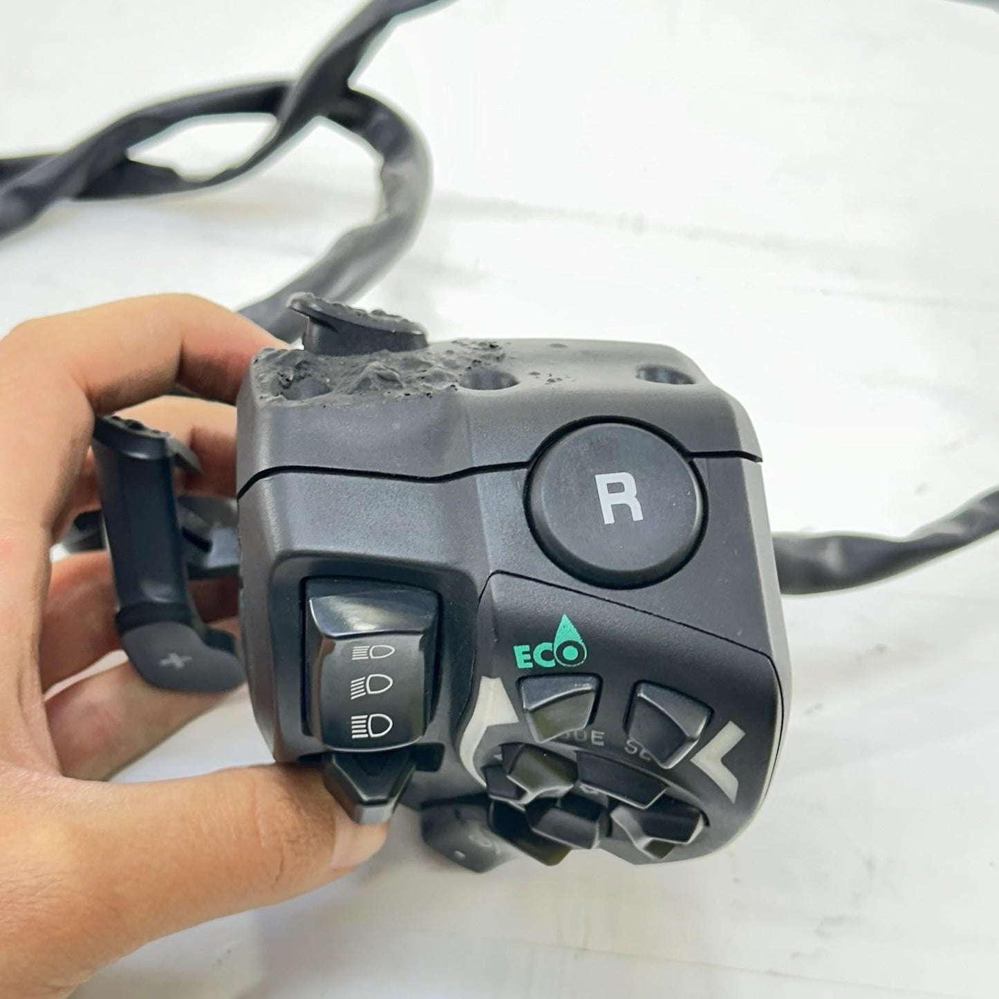 2016 CAN-AM SPYDER RT LEFT SWITCH LIGHTS HORN MODE CONTROL BUTTONS *DAMAGE*