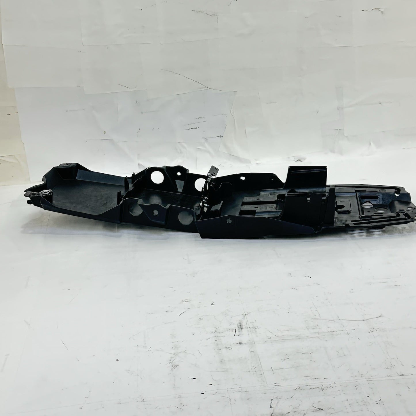 2013 - 2017 TRIUMPH DAYTONA 675R BATTERY TRAY HOLDER PLASTIC UNDER TAIL BLACK