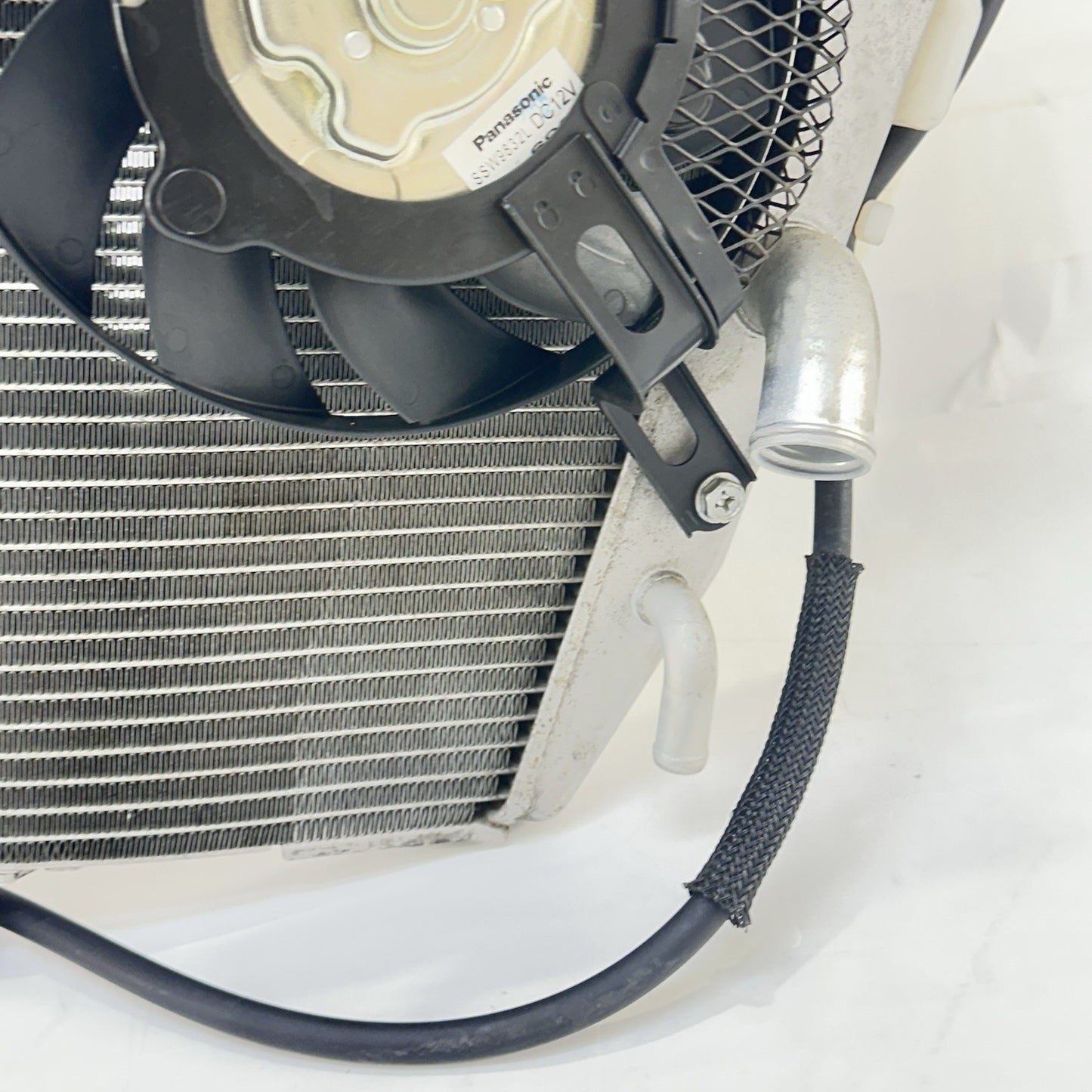 2011 - 2026 SUZUKI GSXS 600 GSXR 750 RADIATOR ENGINE MOTOR COOLING FAN TANK