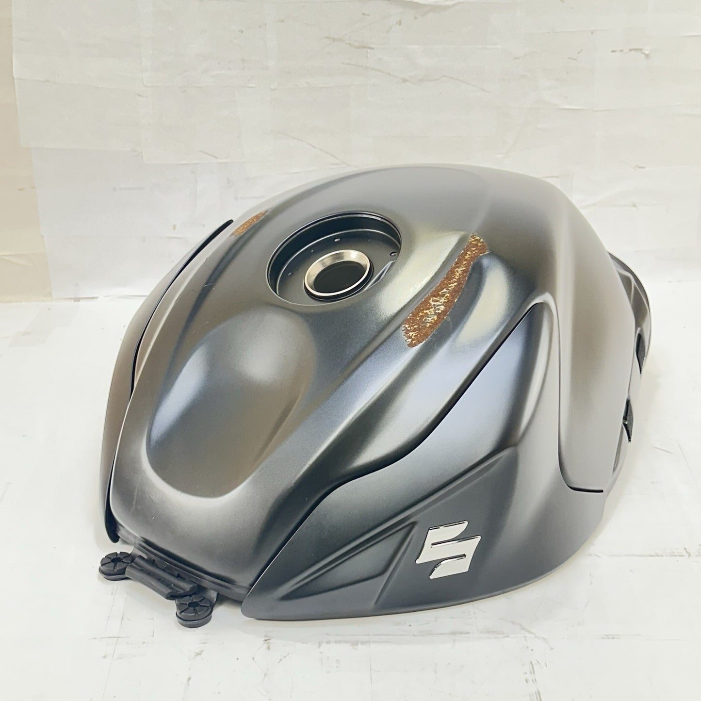 2011 - 2026 SUZUKI GSXS 600 GSXR 750 FUEL TANK GAS PETROL RESERVOIR BLACK