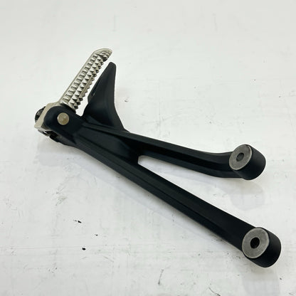2013 - 2017 TRIUMPH DAYTONA 675R PASSENGER PEGS REAR FOOT REST LEFT RIGHT SET