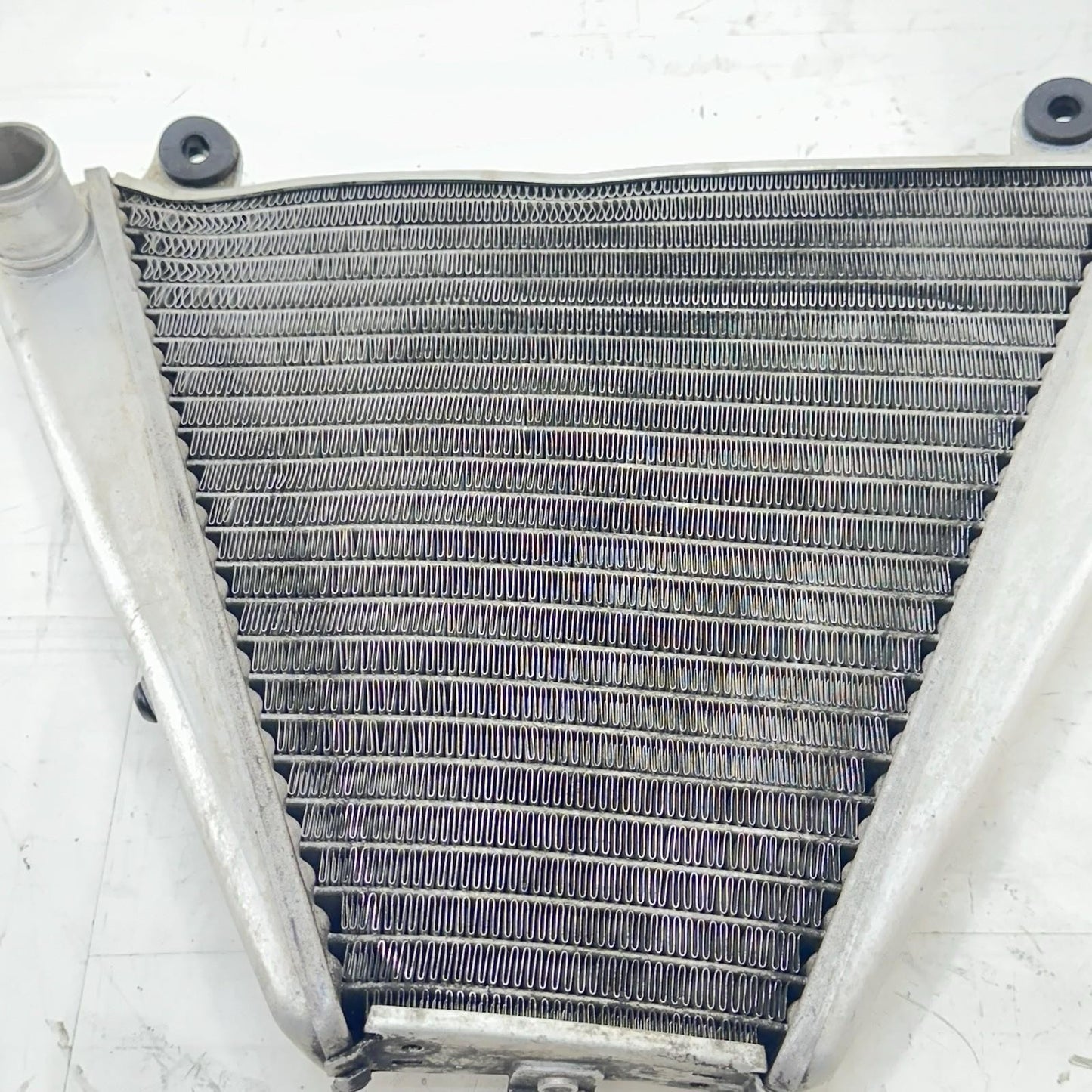 2016 - 2019 DUCATI 959 PANIGALE LOWER RADIATOR ENGINE OIL COOLER MOTOR *BENT*