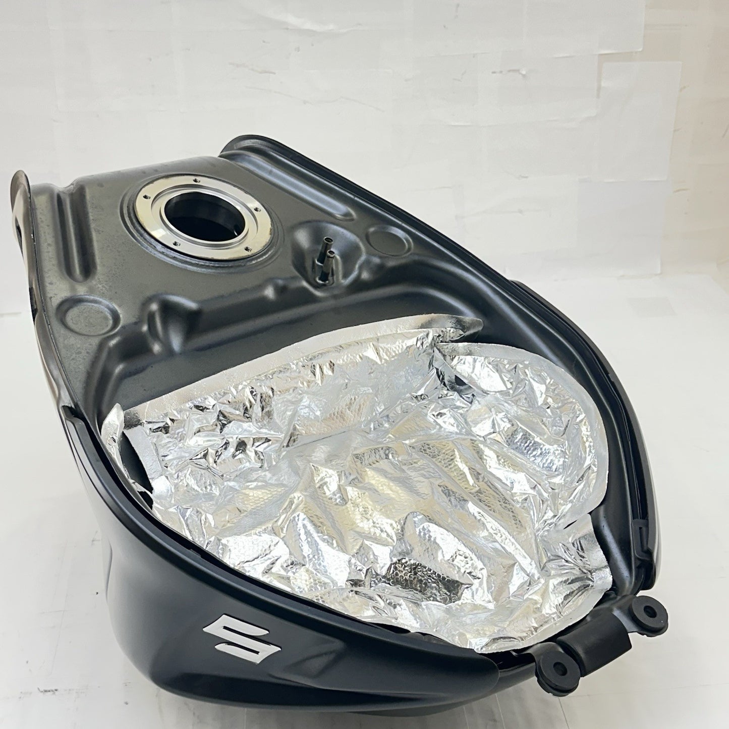 2011 - 2026 SUZUKI GSXS 600 GSXR 750 FUEL TANK GAS PETROL RESERVOIR BLACK