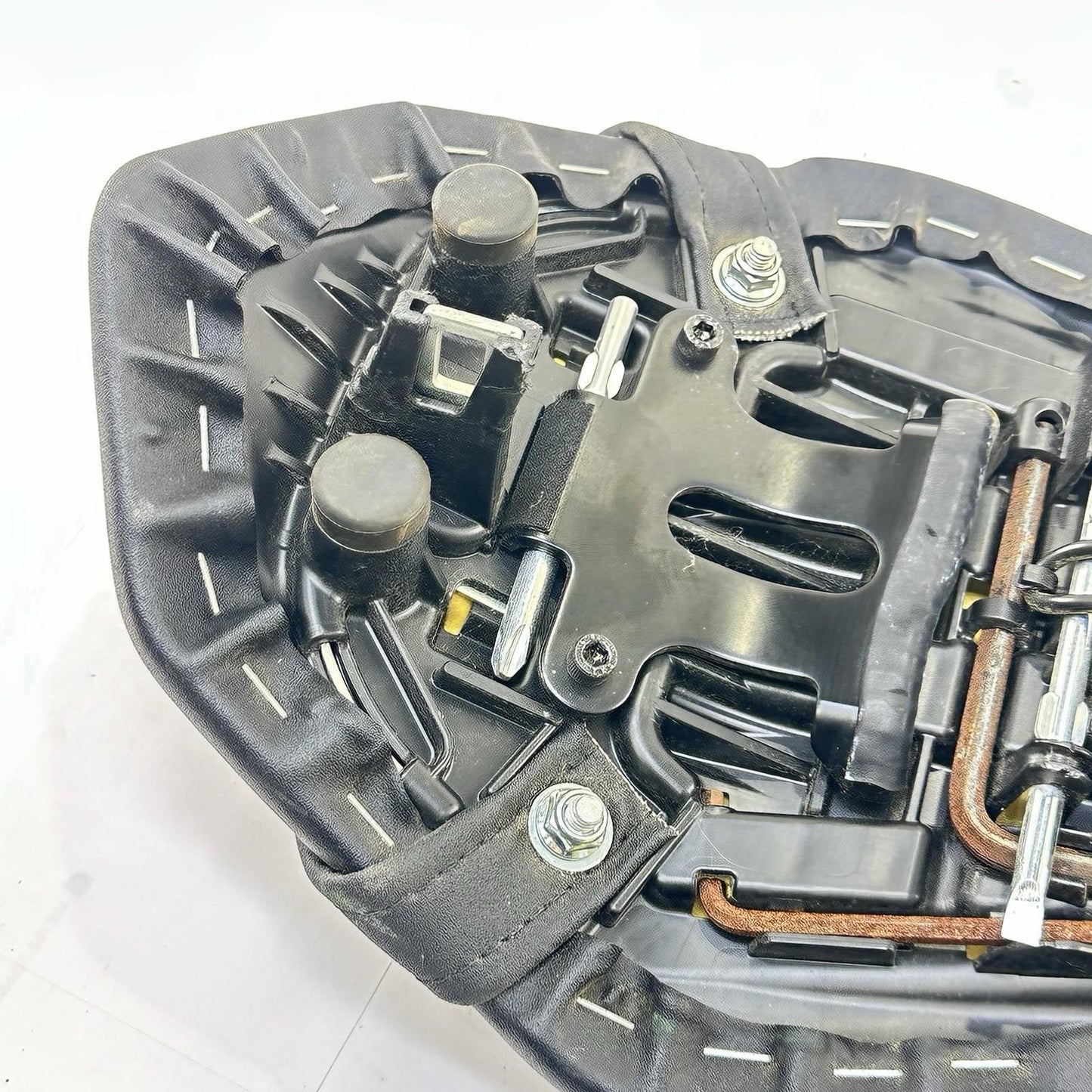 2024 - 2026 KAWASAKI NINJA ZX6R REAR SEAT PASSENGER PILLION BACK CUSHION BLACK