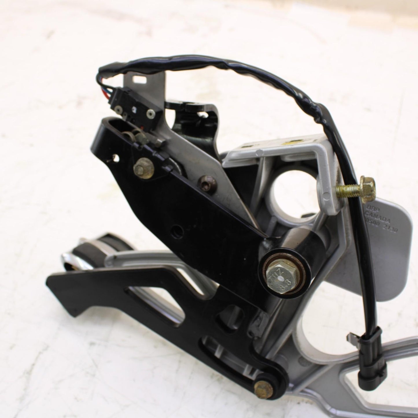 2008 2009 CAN-AM SPYDER GS LEFT REARSET BRAKE PEDAL FOOT PEG BRACKET SILVER