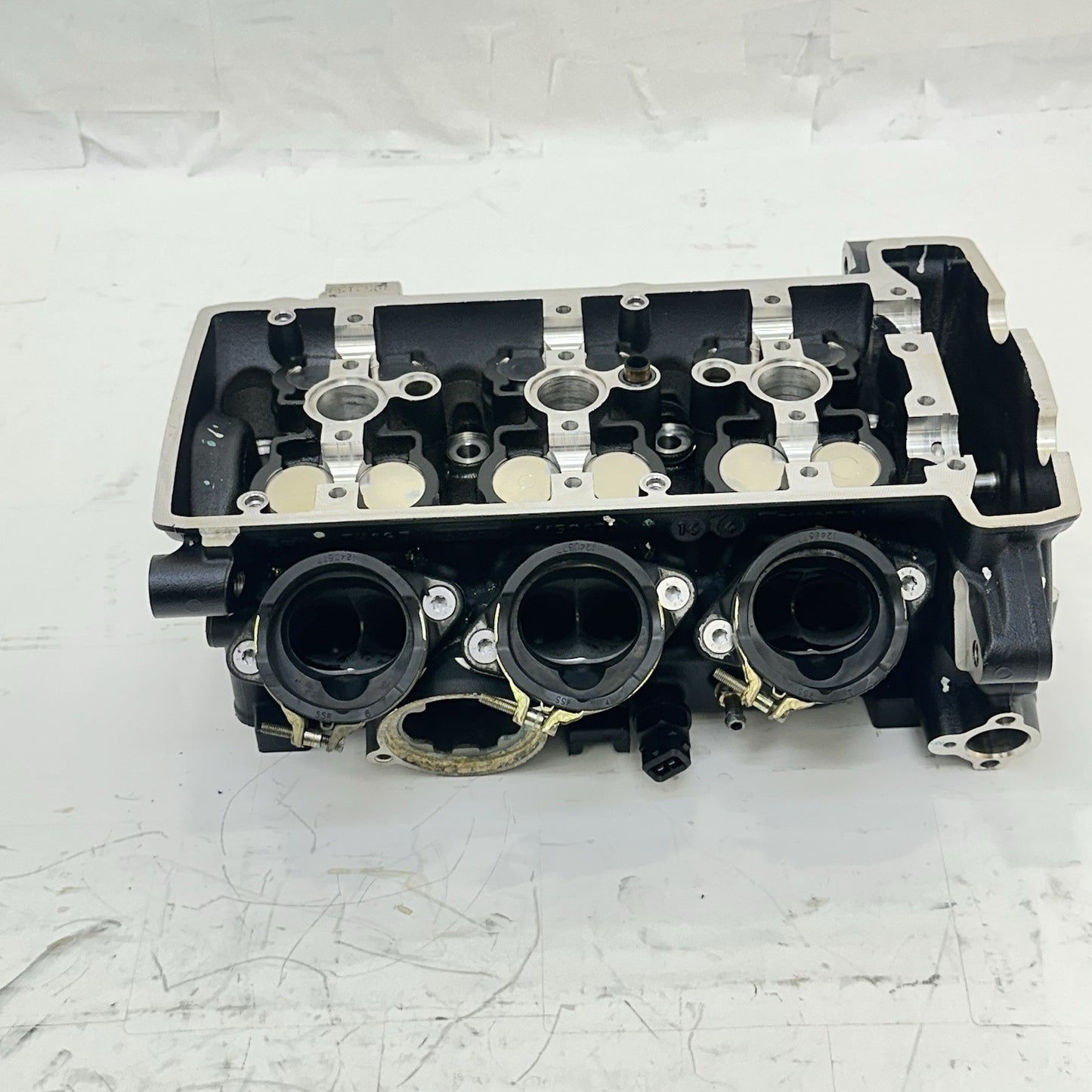 2013 - 2017 TRIUMPH DAYTONA 675R CYLINDER HEAD CAMSHAFT TOP END RODS COVER STOCK