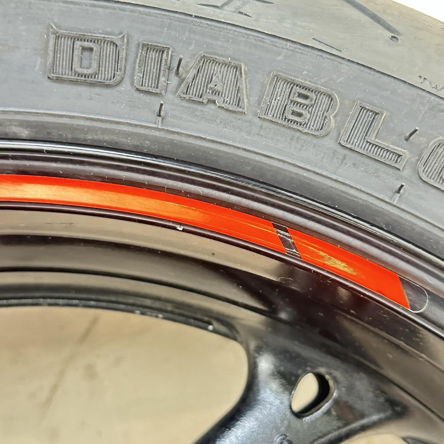 2011 - 2022 SUZUKI GSXR 600 GSXR 750 REAR WHEEL BACK RIM TIRE RUBBER BLACK OEM