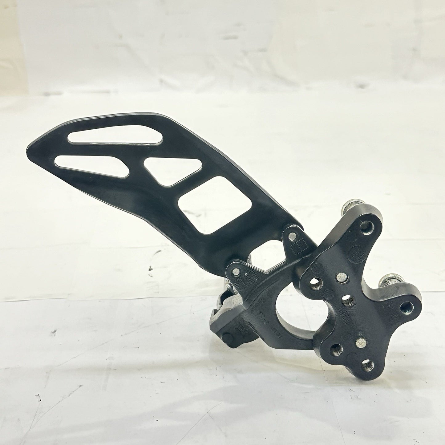 2011 - 2026 SUZUKI GSXS 600 GSXR 750 LEFT REAR SET FOOT LEG REST PEG BLACK