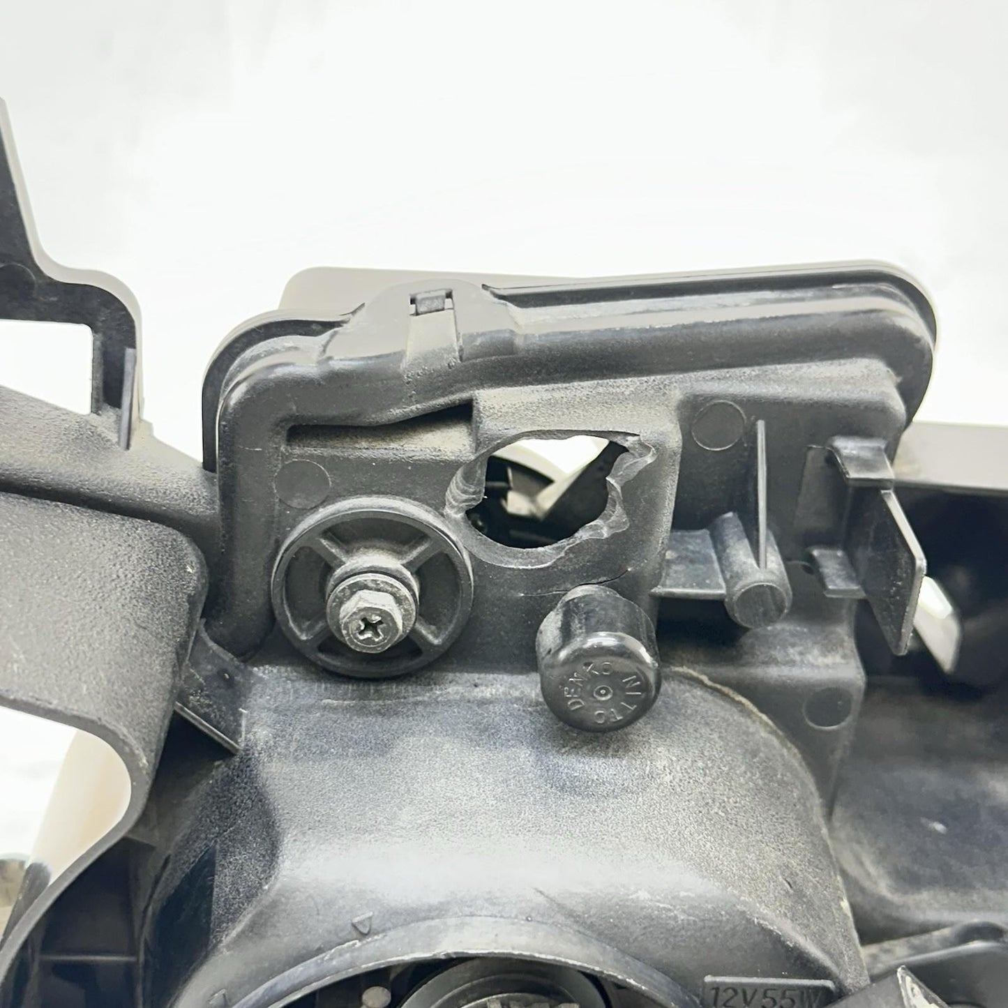 2009 - 2014 YAMAHA YZF R1 HEADLIGHT FRONT HEAD LAMP LIGHT *SLIGHT DAMAGE*