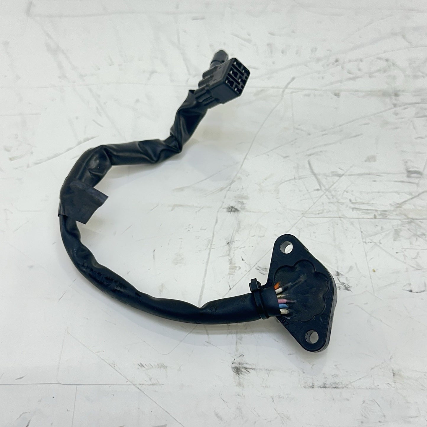 2009 - 2014 YAMAHA YZF R1 NEUTRAL POSITION SENSOR GEAR SWITCH BOLTS STOCK