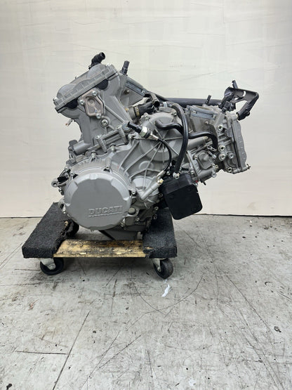 2016 - 2019 DUCATI PANIGALE 959 ENGINE BLOCK MOTOR RUNS EXCELLENT *3,698 MILES*