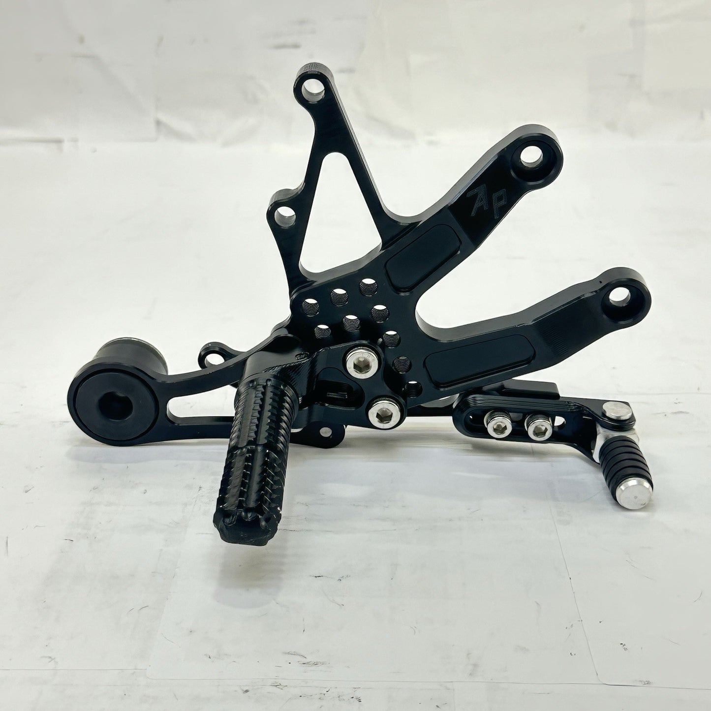 2013 - 2017 TRIUMPH DAYTONA 675R REAR SET SHIFTER BRAKE PEDAL LEVER LEFT RIGHT