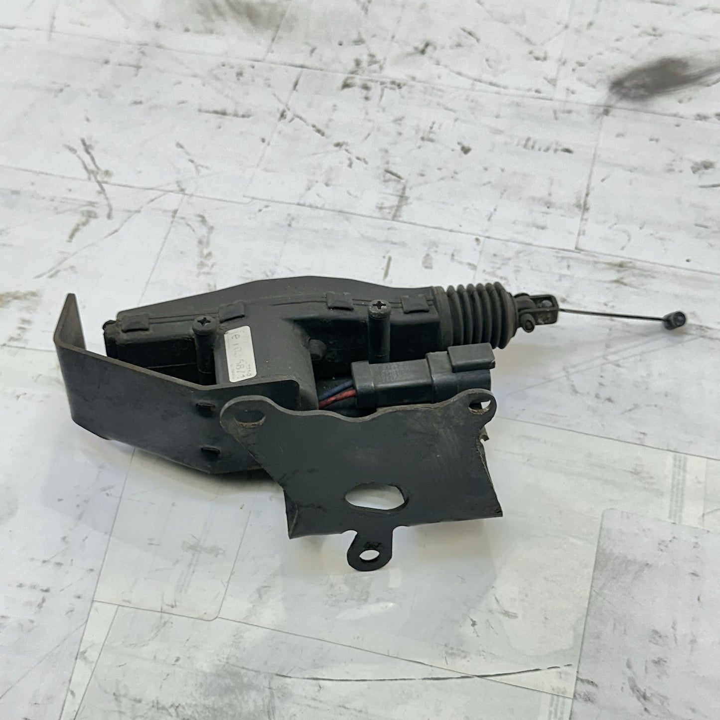 2016 CAN-AM SPYDER RT ACTUATOR LATCH RELEASE POWER BRACKET MOUNT SUPPORT STOCK