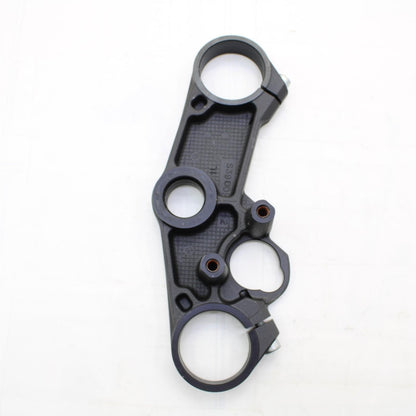 2017 - 2025 SUZUKI GSXR 1000 R TRIPLE TREE CLAMP UPPER FORK BLACK STOCK OEM