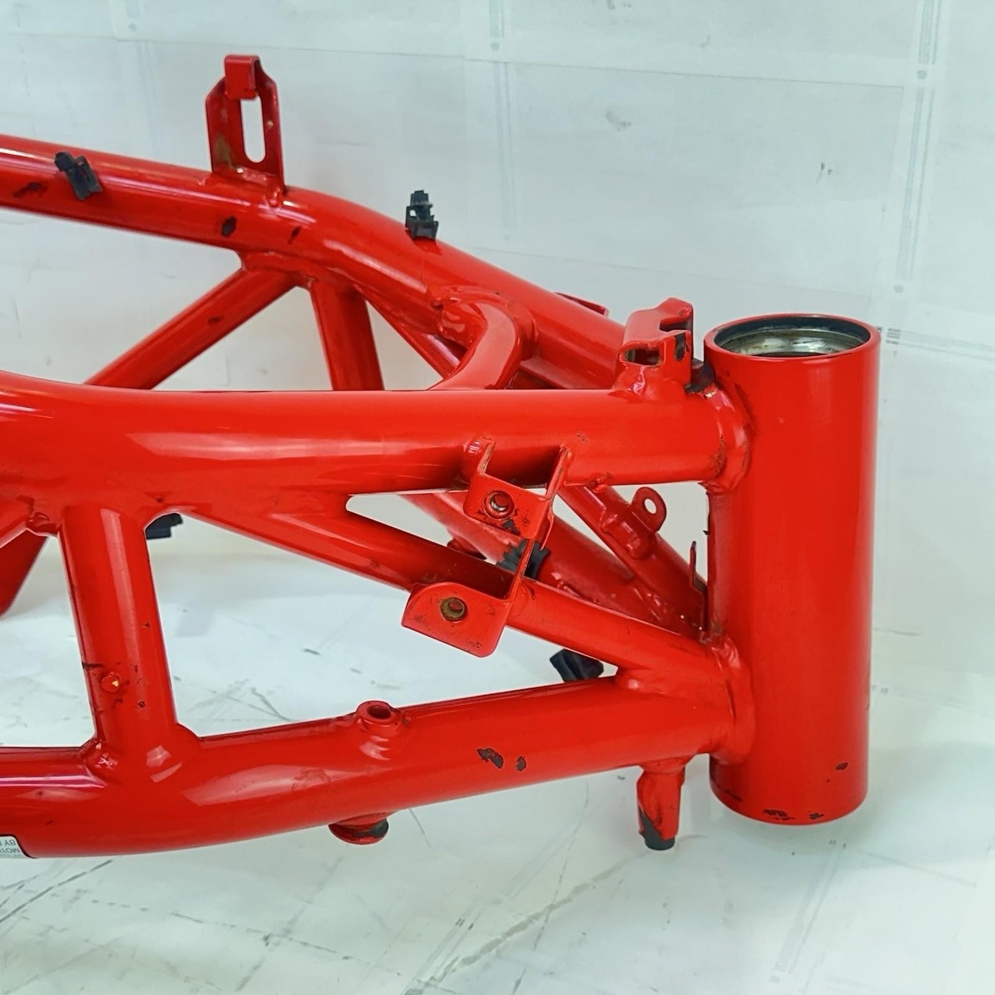 2016 - 2018 DUCATI HYPERMOTARD 939 MAIN FRAME BODY CHASSIS RED STOCK