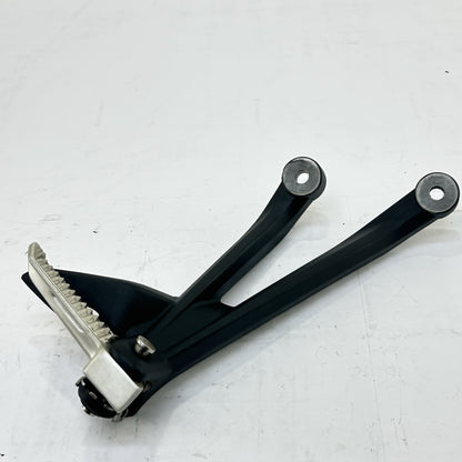 2013 - 2017 TRIUMPH DAYTONA 675R PASSENGER PEGS REAR FOOT REST LEFT RIGHT SET