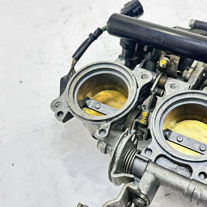 2013 - 2017 TRIUMPH DAYTONA 675RN THROTTLE BODY FUEL INJECTORS RAILING STOCK