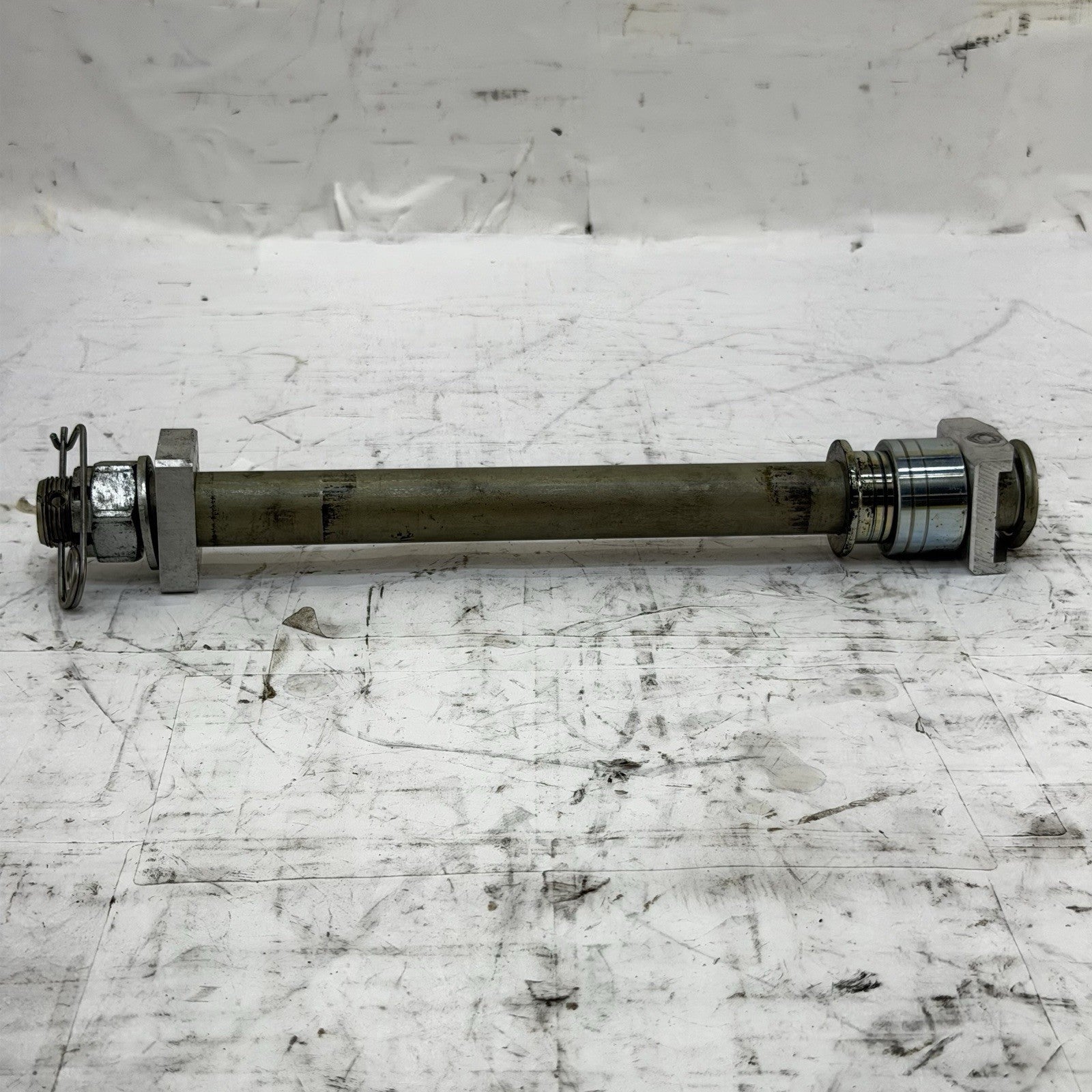 2024 - 2025 KAWASAKI NINJA ZX-6R REAR AXLE WHEEL SHAFT SWINGARM