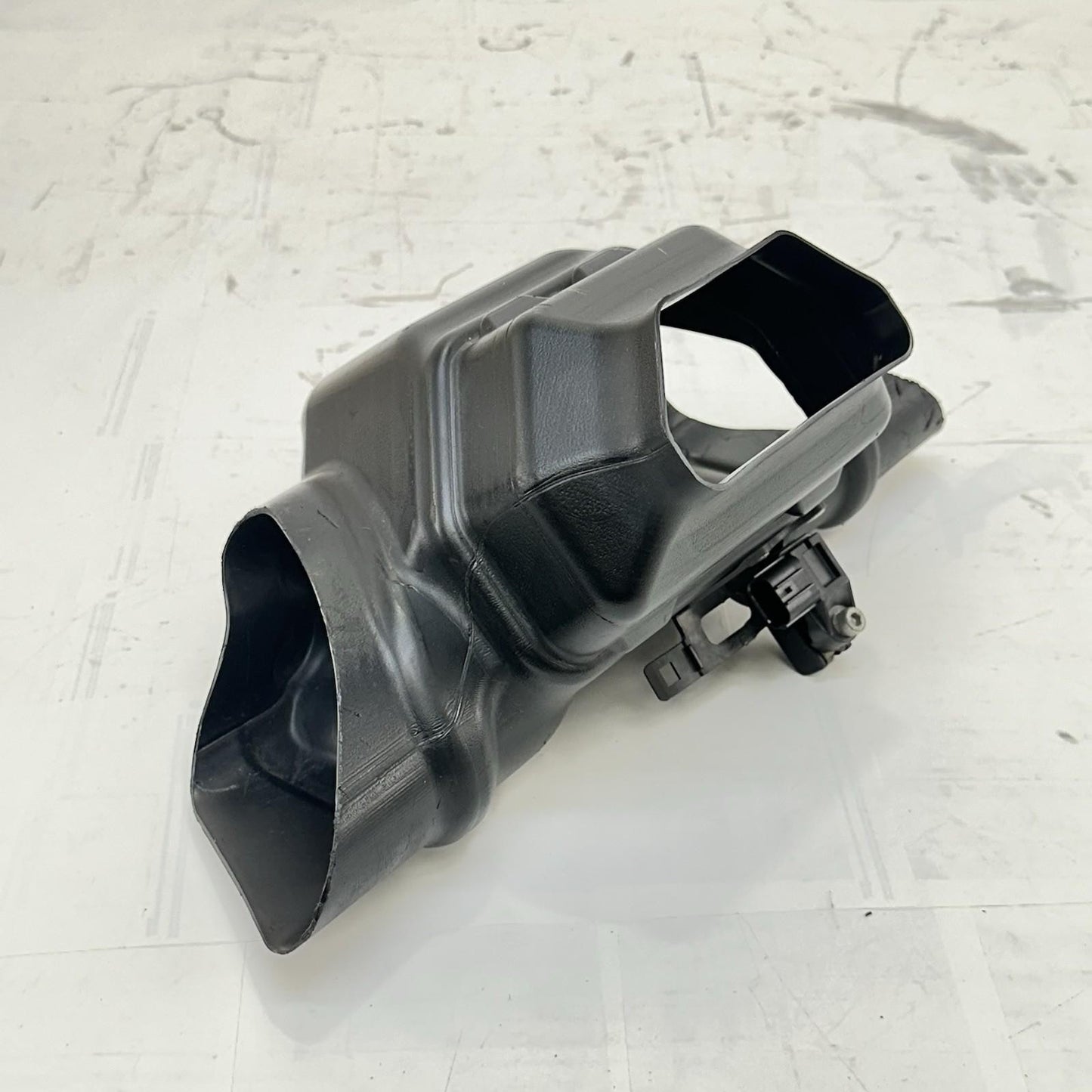 2009 - 2014 YAMAHA YZF R1 RAM INLET DUCT SIDE LEFT RIGHT AIR INTAKE SET STOCK