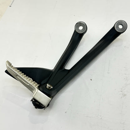 2013 - 2017 TRIUMPH DAYTONA 675R PASSENGER PEGS REAR FOOT REST LEFT RIGHT SET