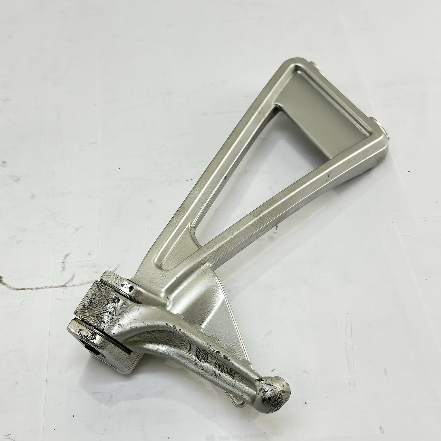 2021 - 2026 APRILIA RS 660 PASSENGER PEGS REAR FOOT REST LEFT RIGHT SET BOLTS