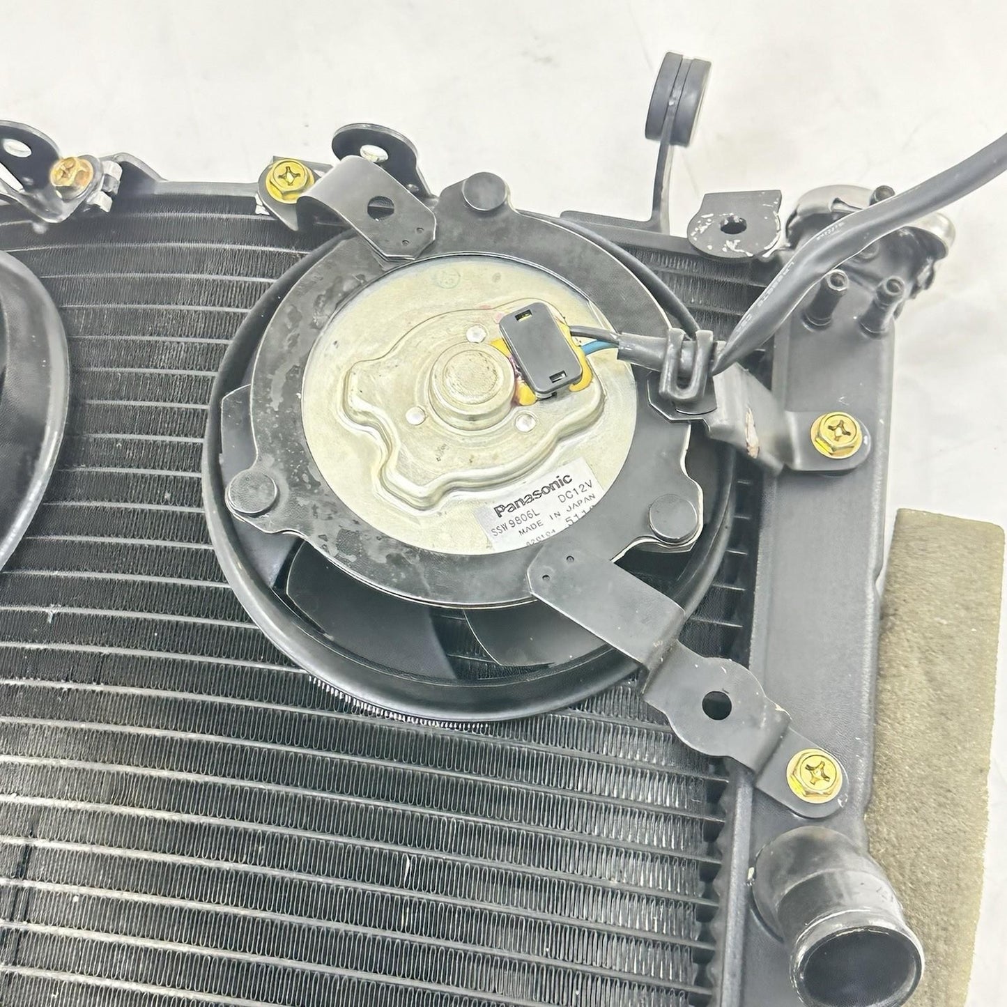 2003 - 2005 YAMAHA YZF R6 RADIATOR ENGINE COOLING MOTOR COOLER FANS SET STOCK