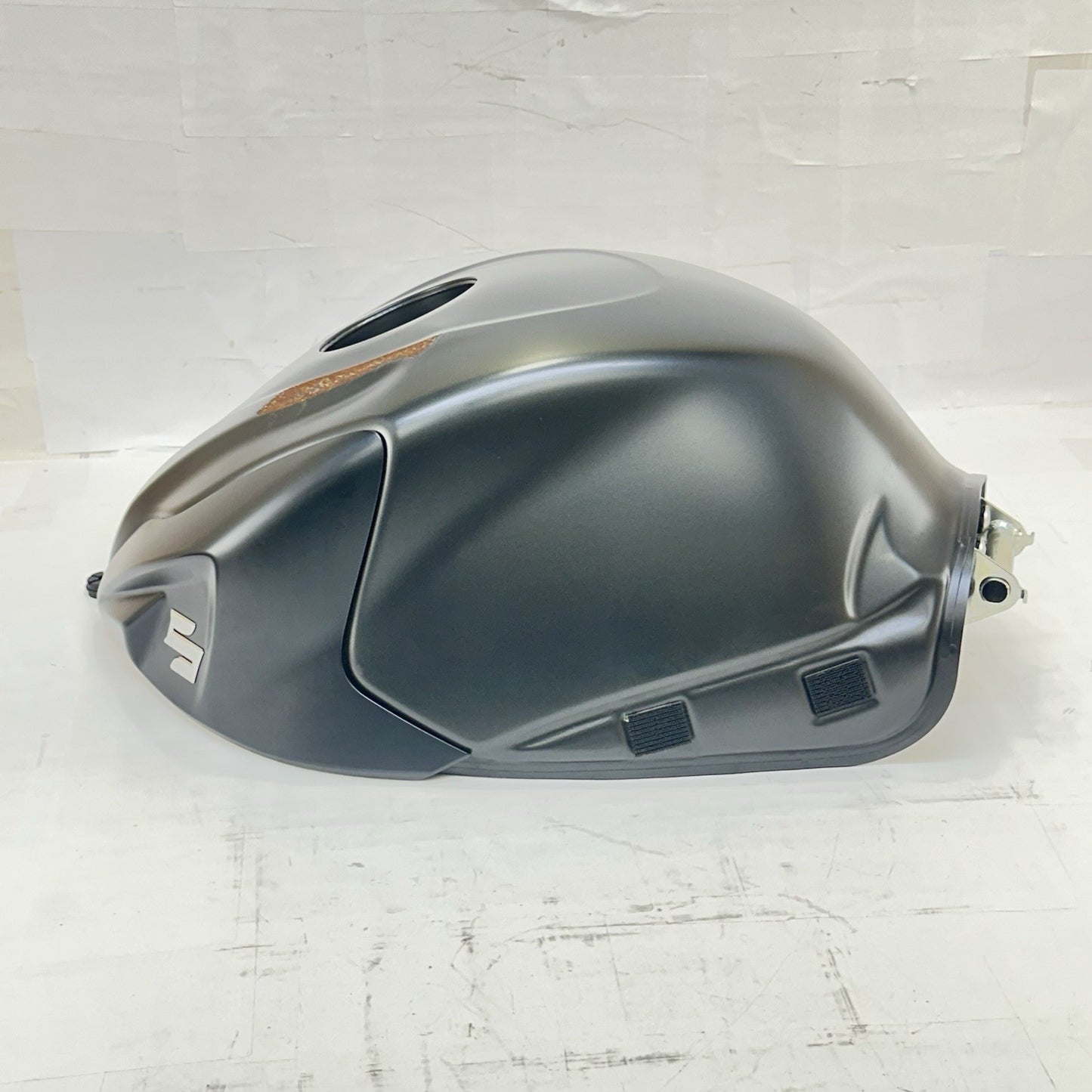 2011 - 2026 SUZUKI GSXS 600 GSXR 750 FUEL TANK GAS PETROL RESERVOIR BLACK