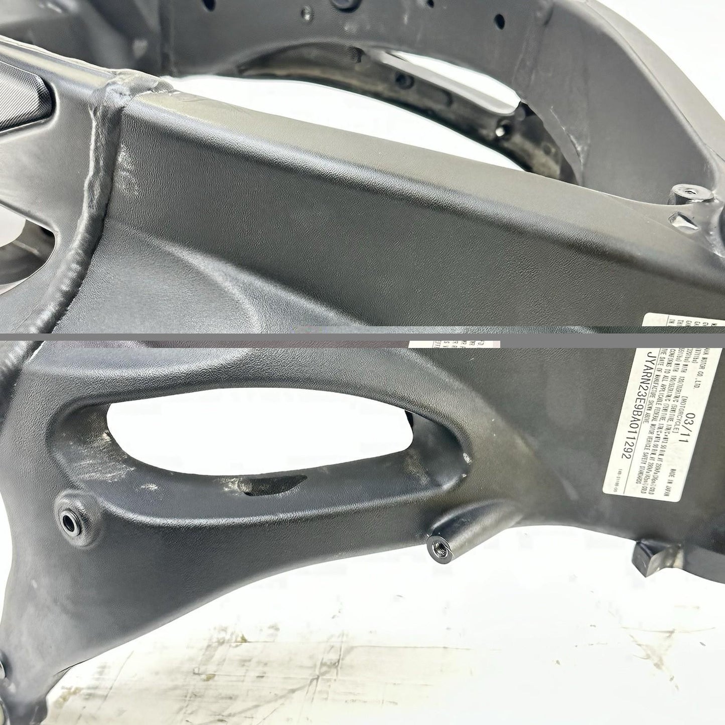 2009 - 2011 YAMAHA YZF R1 MAIN FRAME BODY CHASSIS BLACK STOCK
