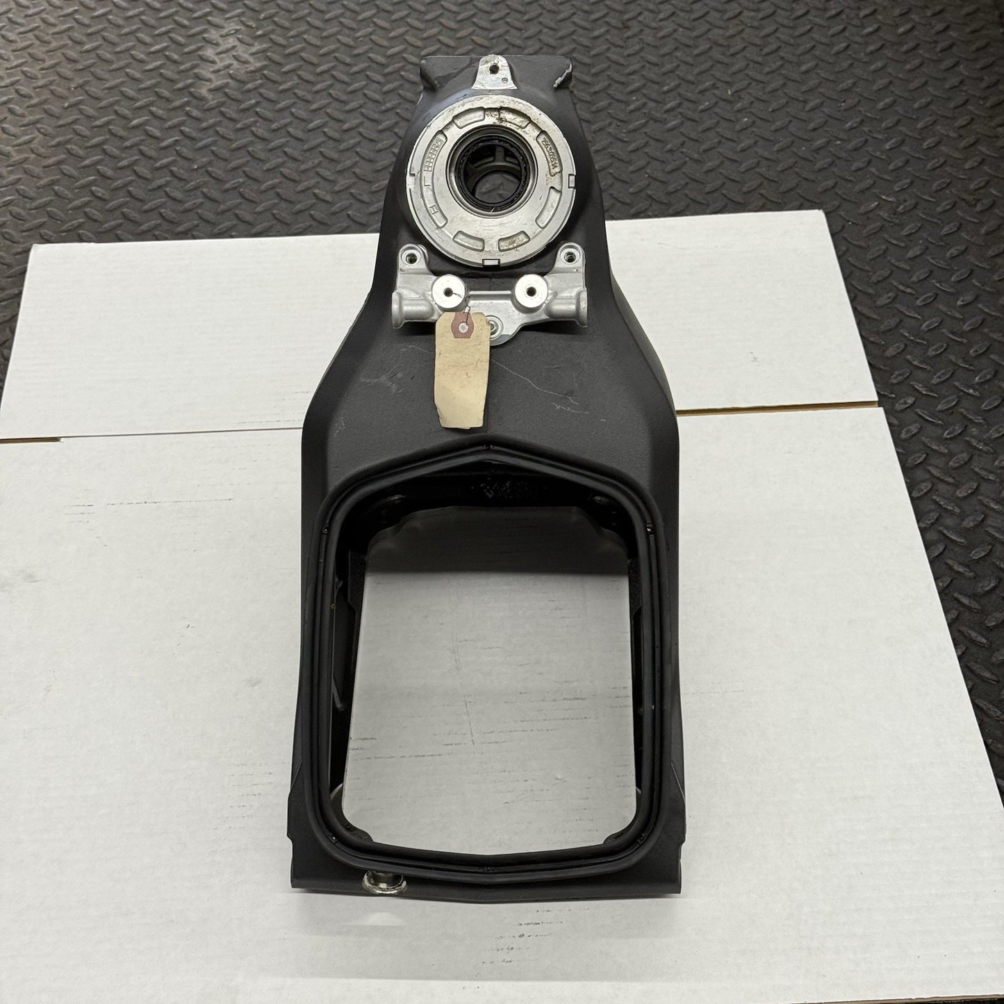 2020 - 2024 DUCATI PANIGALE V2 FRAME MAIN CHASSIS BLACK STRAIGHT BLACK STOCK