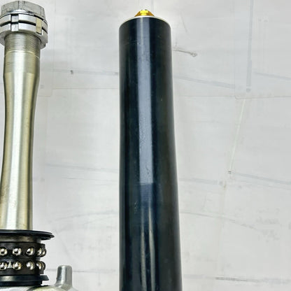 2003 - 2005 YAMAHA YZF R6 FORKS FRONT SUSPENSION ABSORBERS TRIPLE TREE STRAIGHT