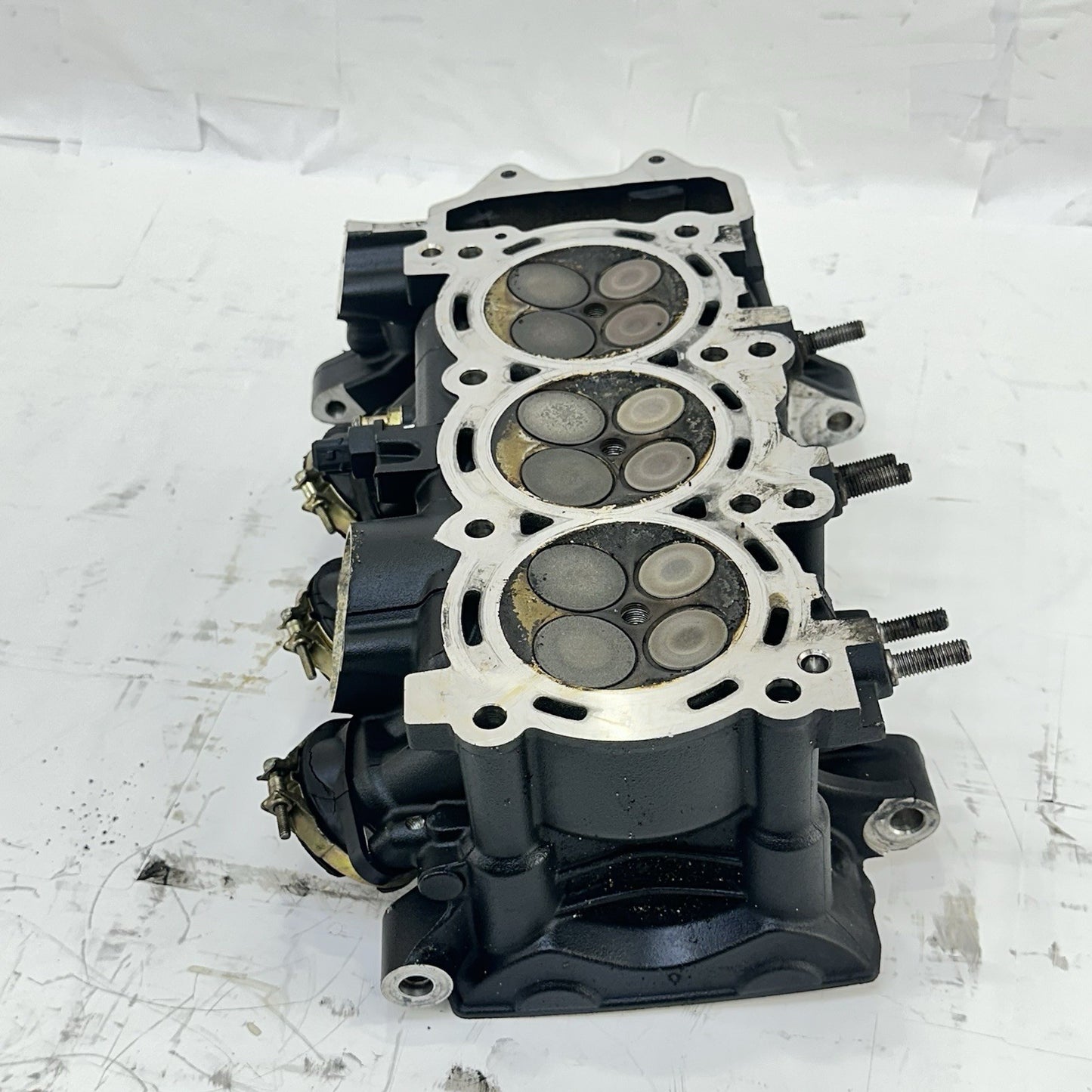 2013 - 2017 TRIUMPH DAYTONA 675R CYLINDER HEAD CAMSHAFT TOP END RODS COVER STOCK