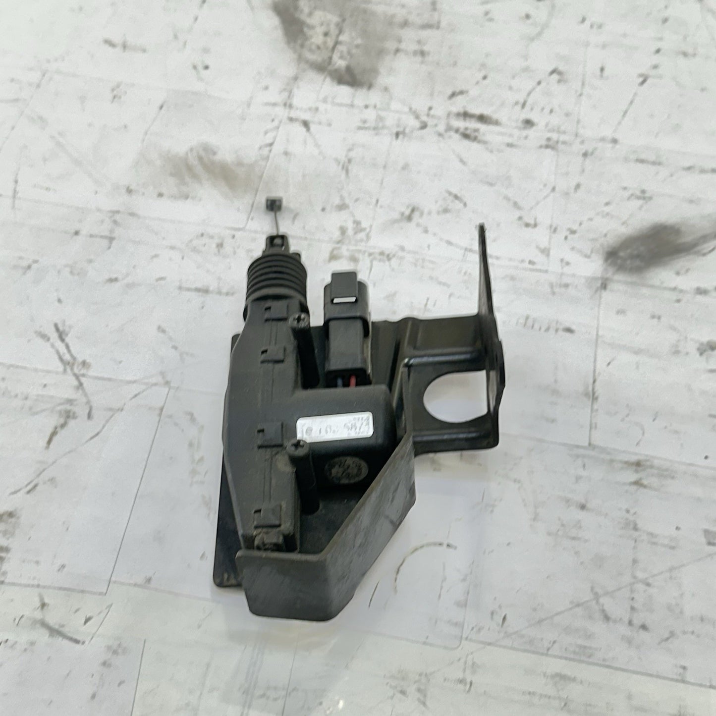 2016 CAN-AM SPYDER RT ACTUATOR LATCH RELEASE POWER BRACKET MOUNT SUPPORT STOCK