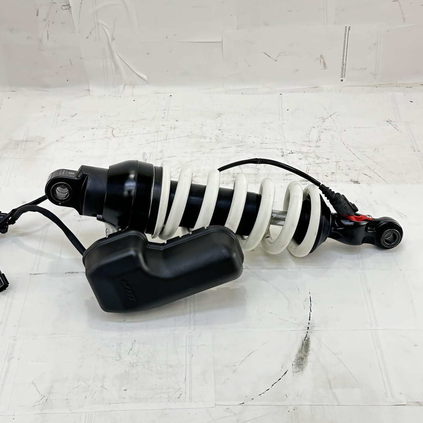 2017 - 2019 KTM 1290 SUPER DUKE GT REAR SHOCK BACK SUSPENSION ABSORBER STOCK