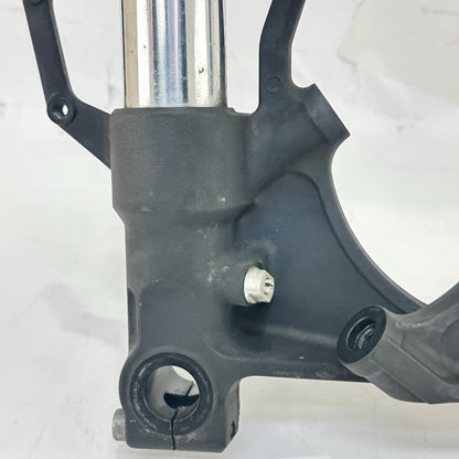 2003 - 2005 YAMAHA YZF R6 FORKS FRONT SUSPENSION ABSORBERS TRIPLE TREE STRAIGHT