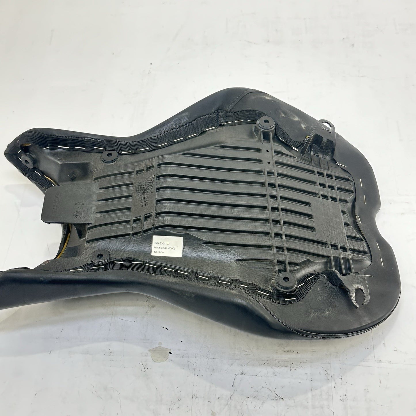 2013 - 2017 TRIUMPH DAYTONA 675R FRONT DRIVER SEAT SADDLE BLACK CUSHION