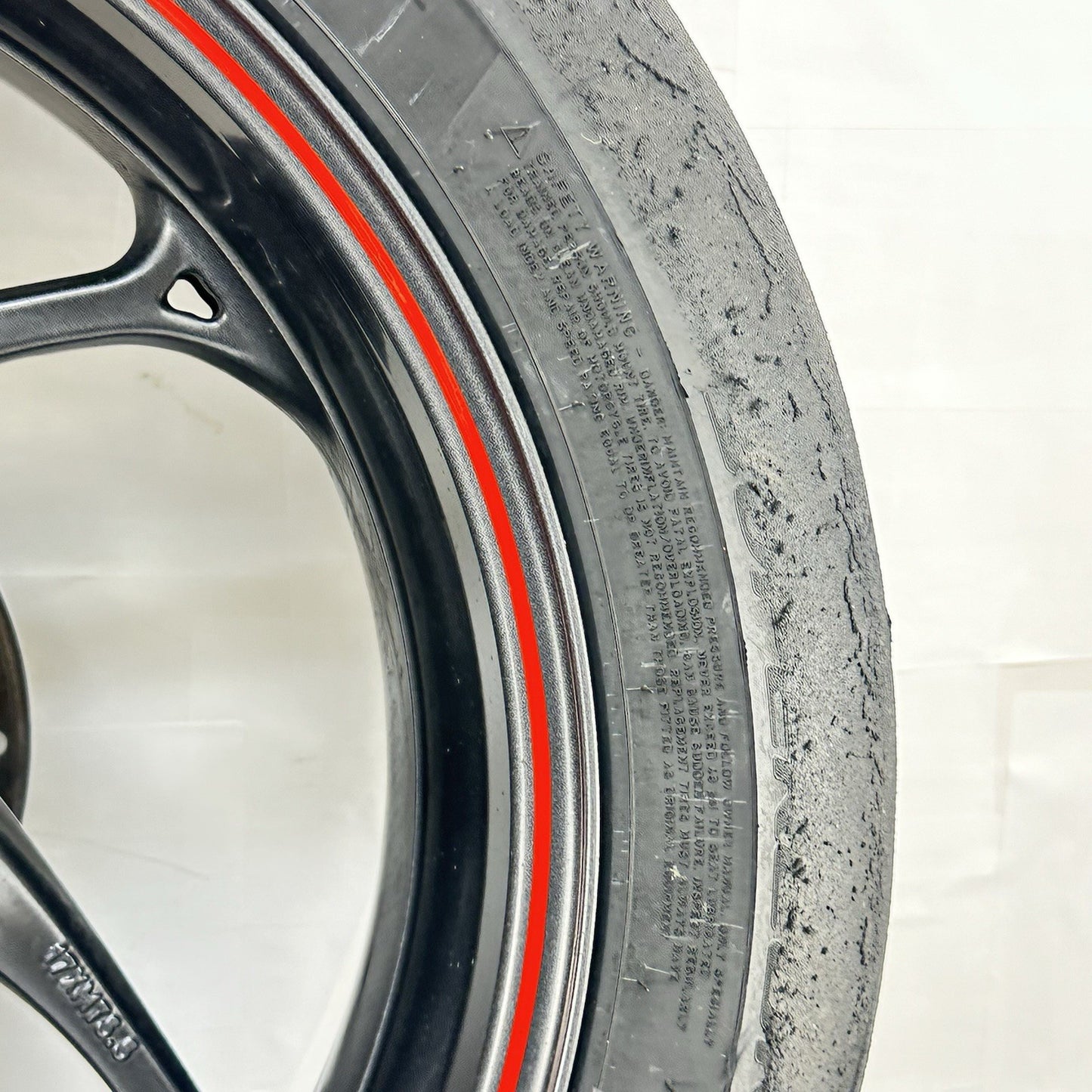 2013 - 2017 TRIUMPH DAYTONA 675R REAR WHEEL RIM BACK BRAKE DISC ROTOR TIRE BLACK