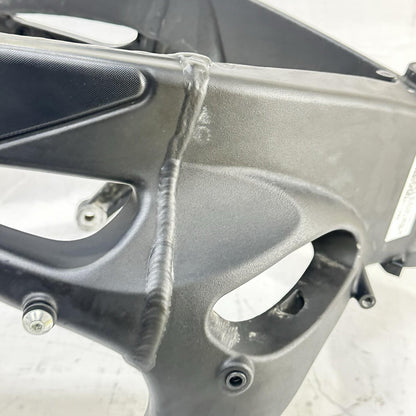 2009 - 2011 YAMAHA YZF R1 MAIN FRAME BODY CHASSIS BLACK STOCK