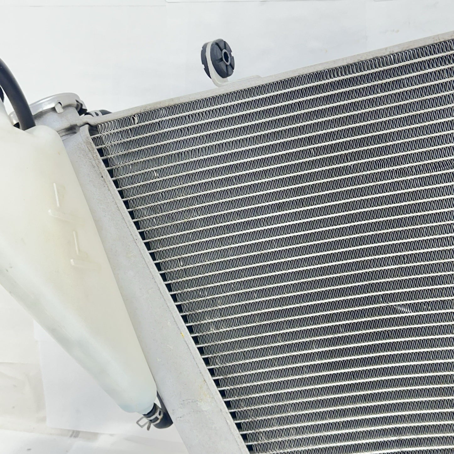 2011 - 2026 SUZUKI GSXS 600 GSXR 750 RADIATOR ENGINE MOTOR COOLING FAN TANK
