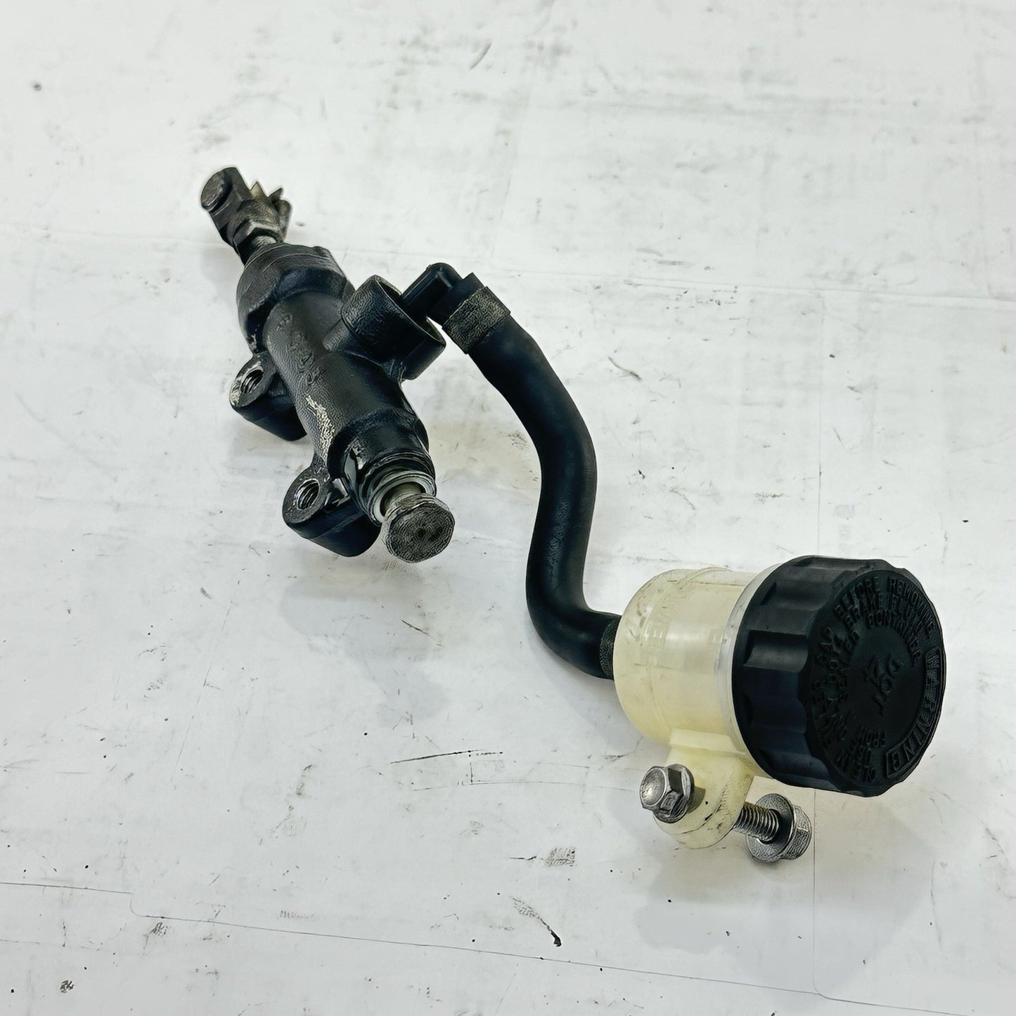 2013 - 2017 TRIUMPH DAYTONA 675R REAR BRAKE MASTER CYLINDER RESERVOIR CANISTER