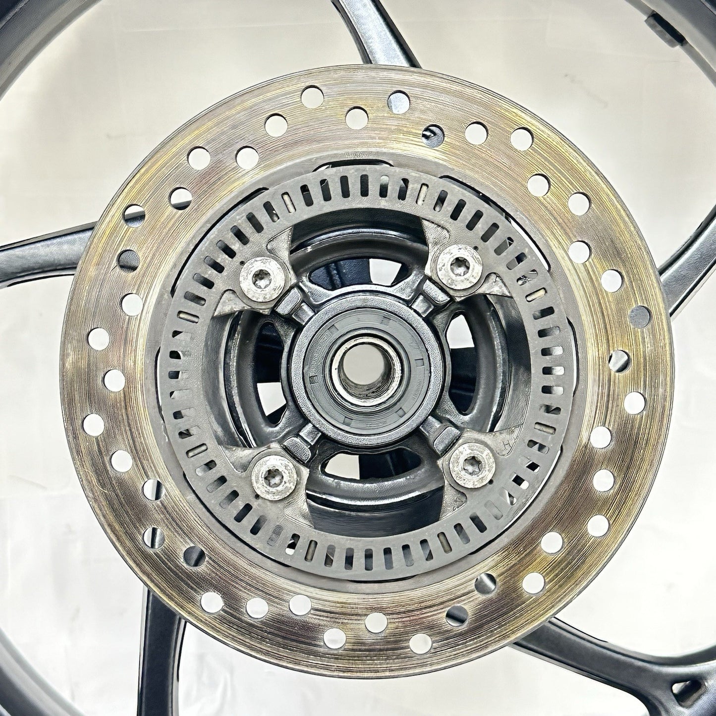 2013 - 2017 TRIUMPH DAYTONA 675R REAR WHEEL RIM BACK BRAKE DISC ROTOR TIRE BLACK