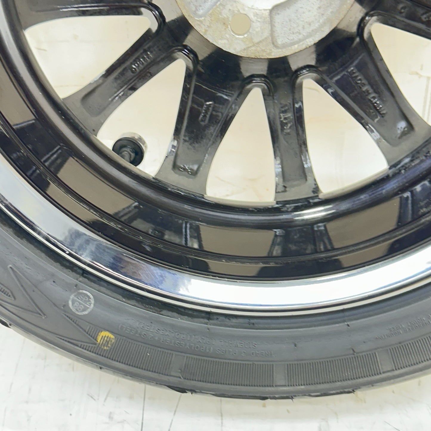 2016 CAN-AM SPYDER RT FRONT WHEEL RIM TIRE RUBBER SILVER CHROME STOCK