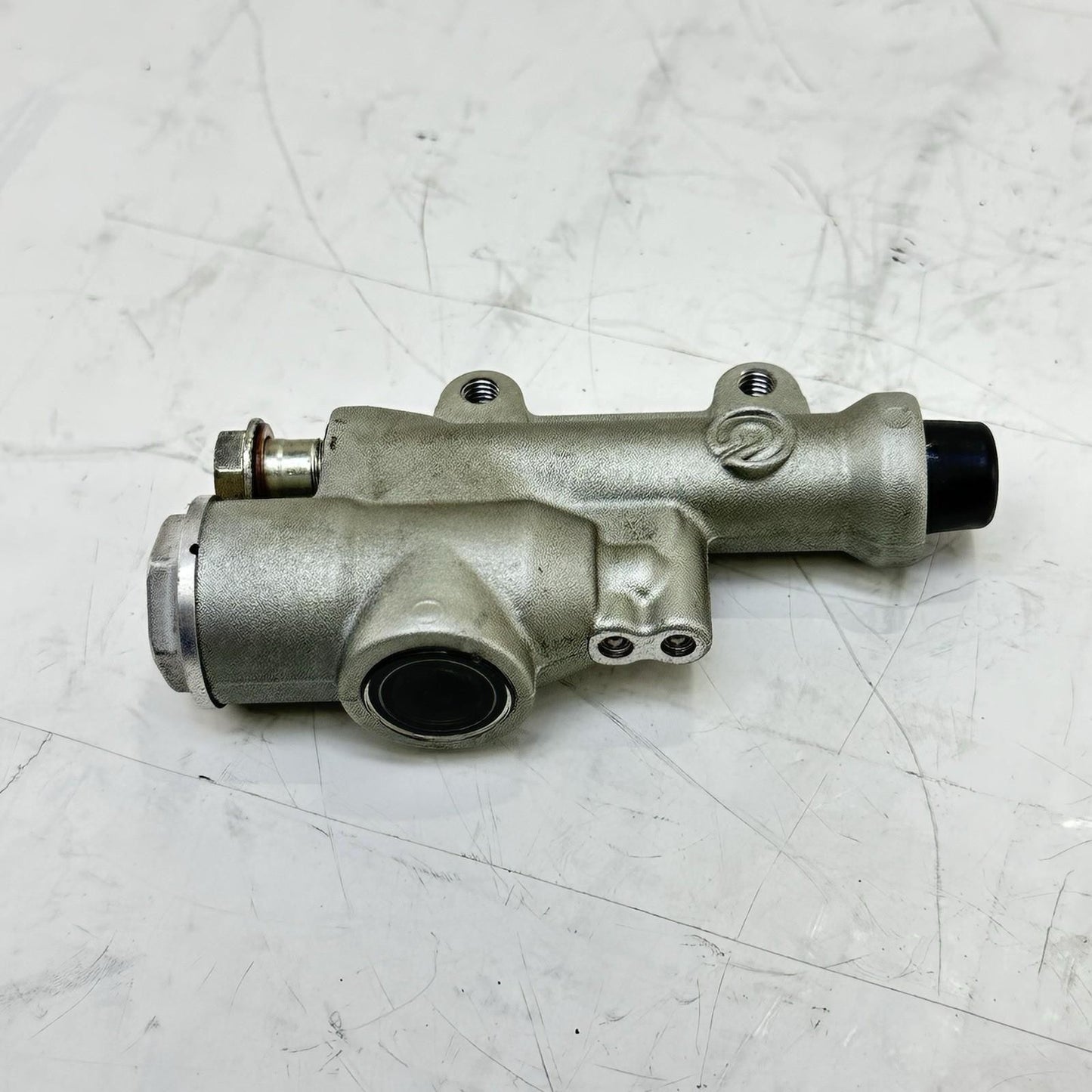 2021 - 2024 APRILIA TUONO V4 1100 REAR BRAKE MASTER CYLINDER BACK BREMBO