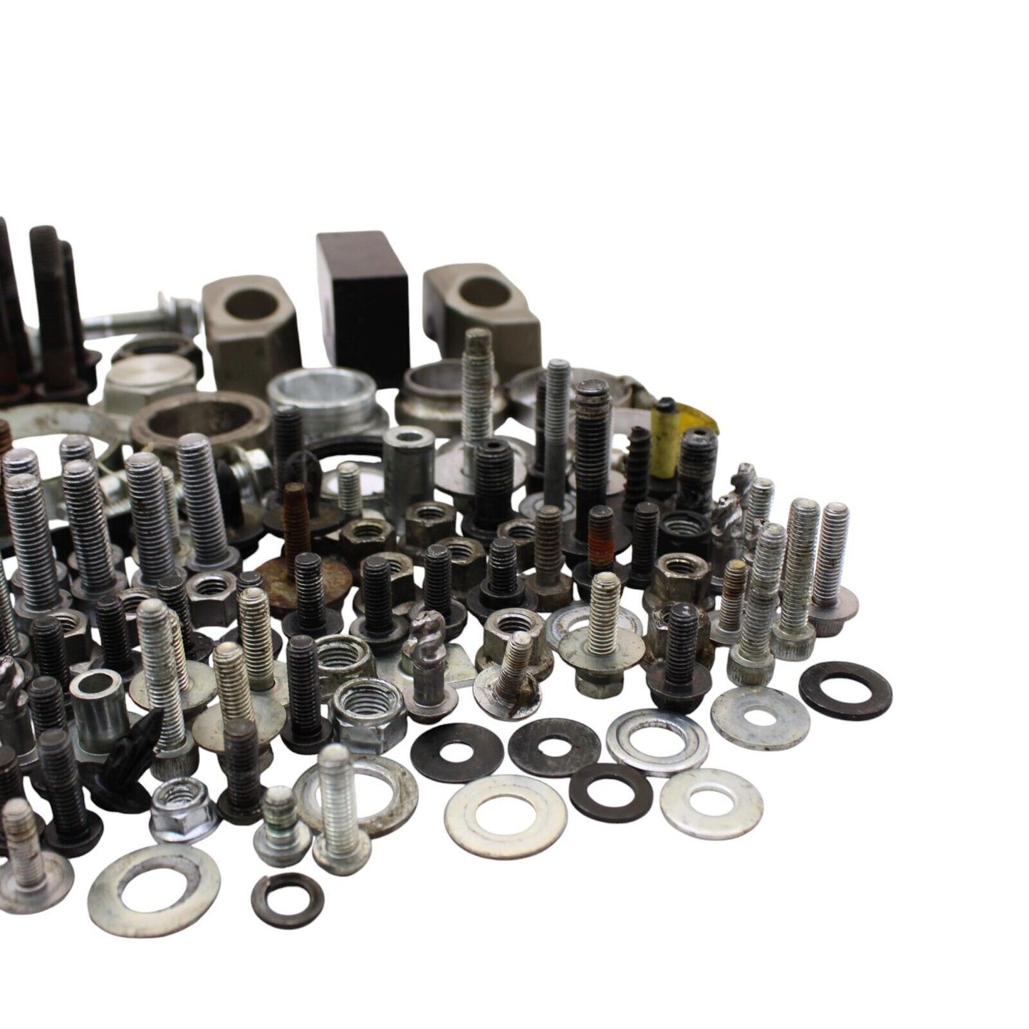 2015 - 2017 YAMAHA FJ09 BOLTS SET HARDWARE KIT SPACER BEARING STOCK ASSEMBLY