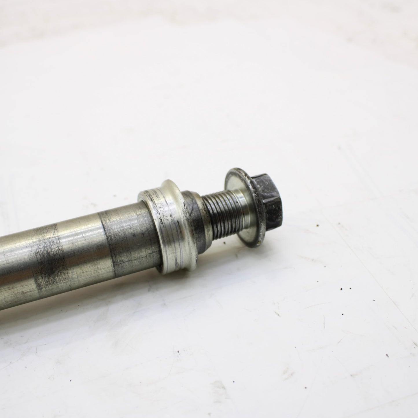 2006 - 2009 SUZUKI GSXR600 GSXR750 FRONT AXLE WHEEL RIM PIVOT BOLT 54711-41G00
