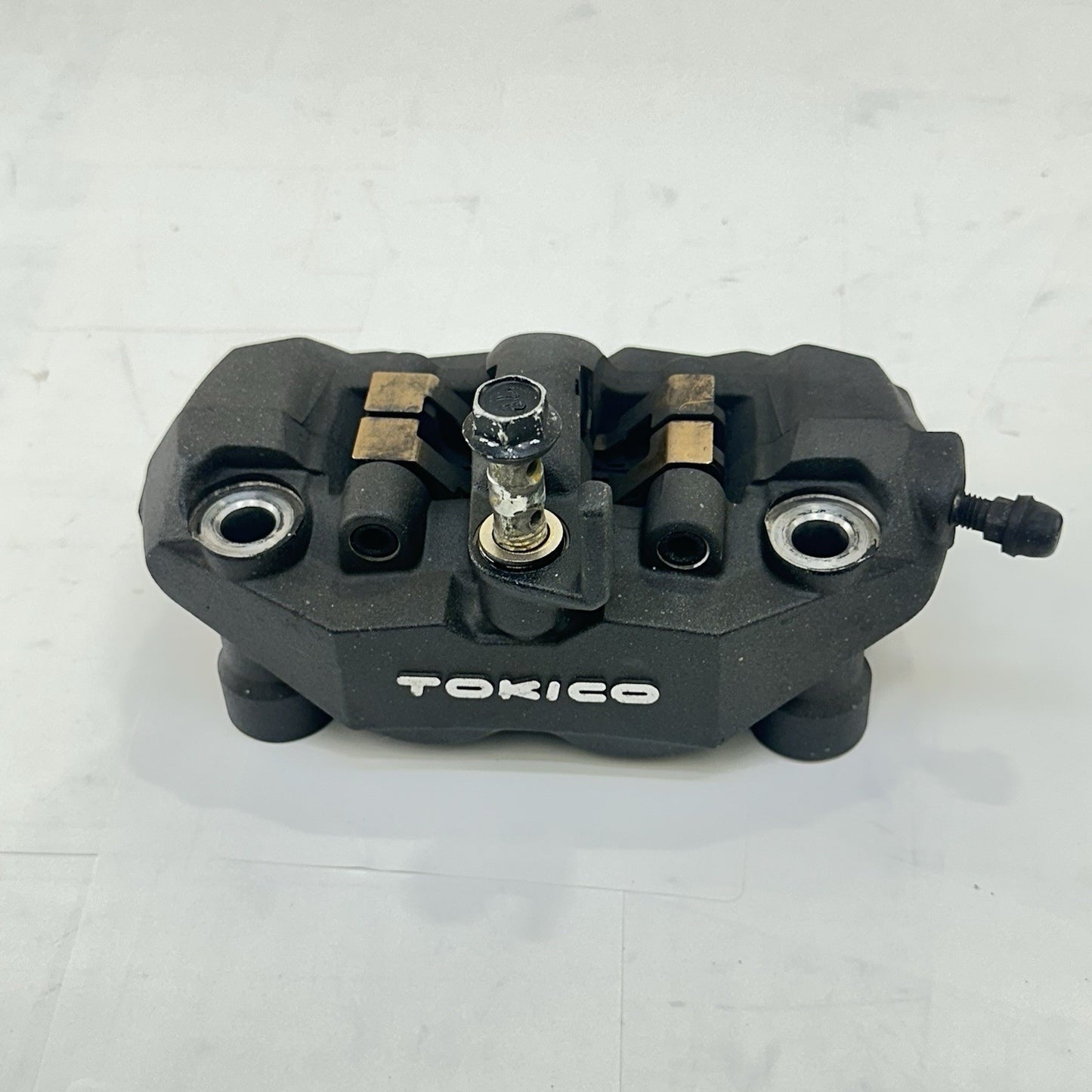 2008 - 2010 SUZUKI GSXR 600 GSXR 750 FRONT BRAKE CALIPERS LEFT RIGHT SET BOLTS