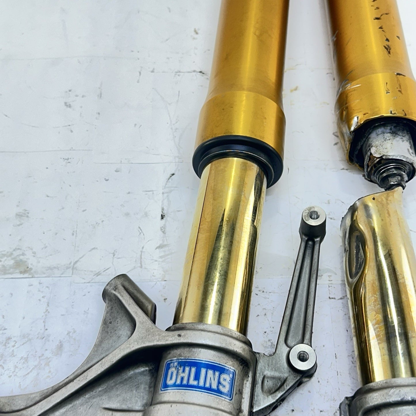 2013 - 2017 TRIUMPH DAYTONA 675R FRONT FORKS LEGS SUSPENSION OHLINS *FOR PARTS*