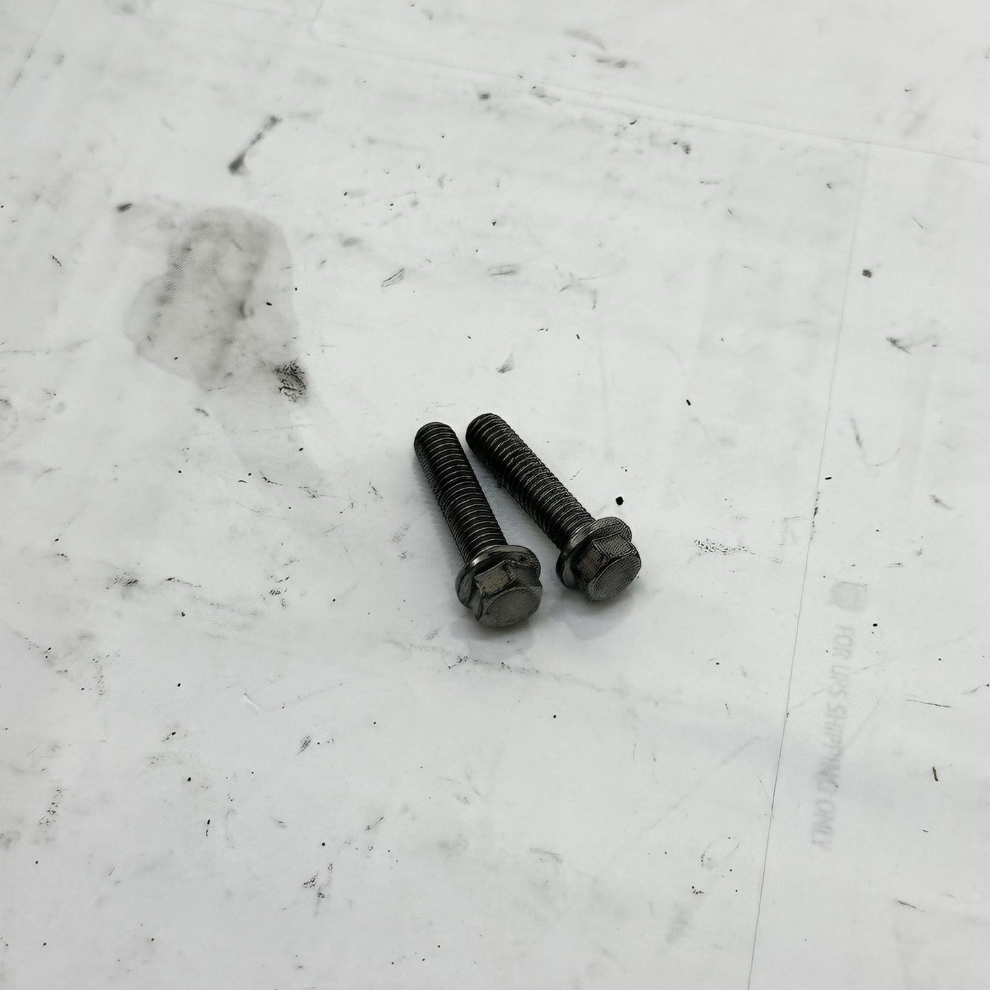 2013 - 2017 TRIUMPH DAYTONA 675R SPROCKET COVER CHAIN DRIVE GUARD PLASTIC BOLTS