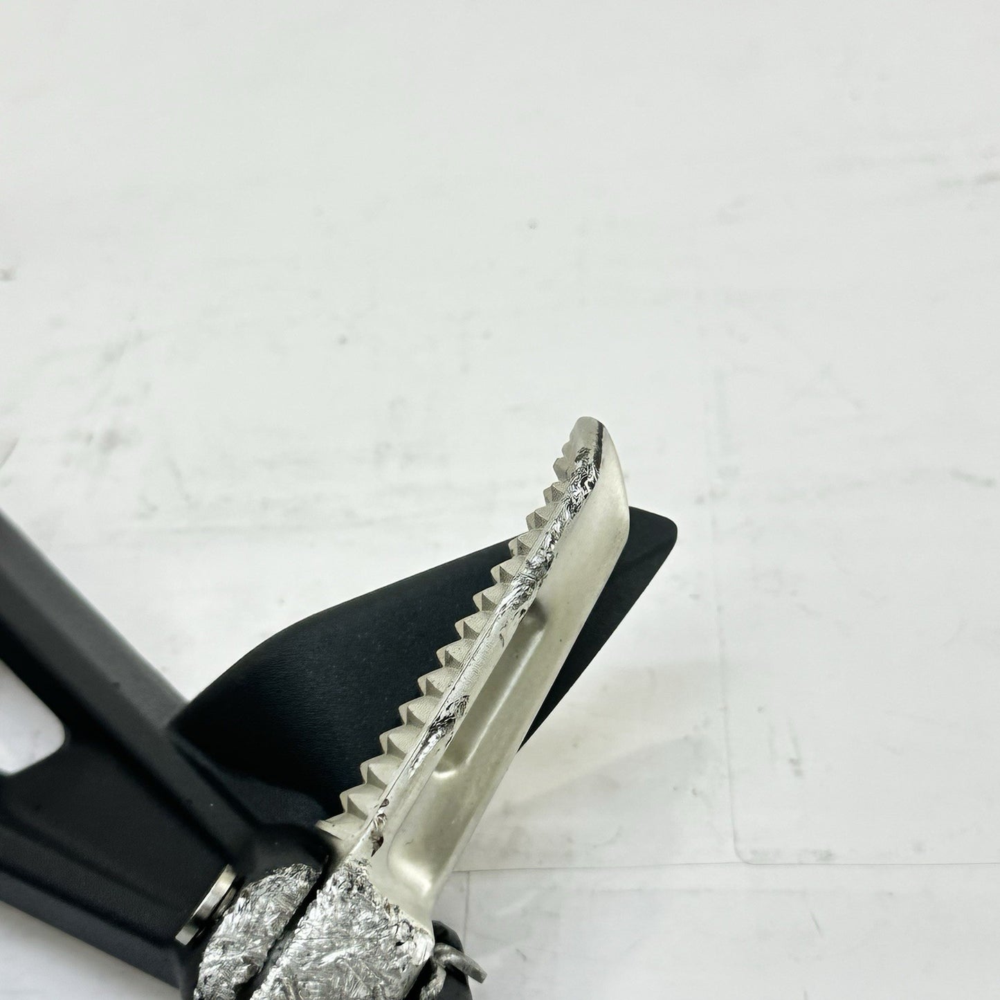 2013 - 2017 TRIUMPH DAYTONA 675R PASSENGER PEGS REAR FOOT REST LEFT RIGHT SET