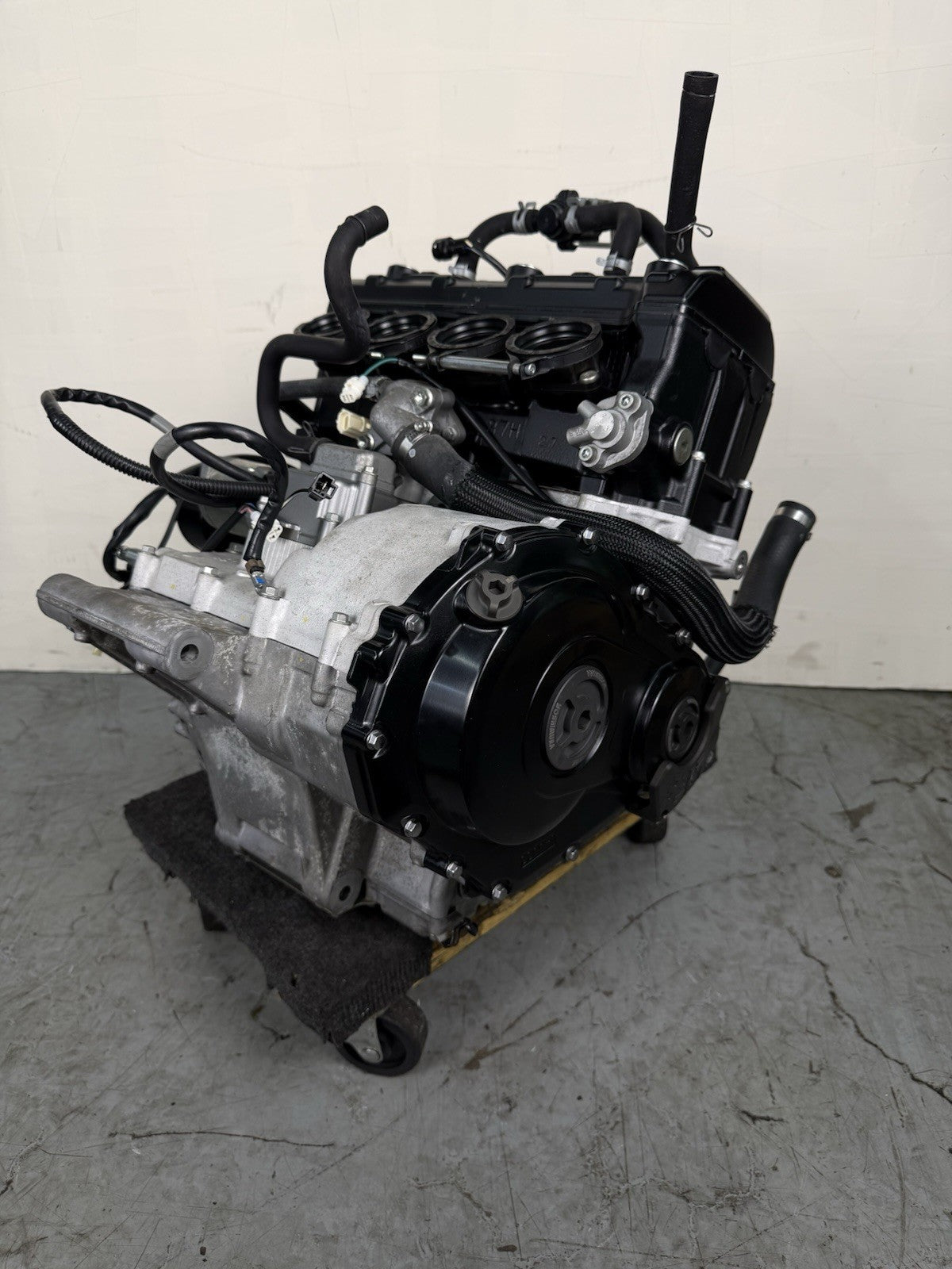 2011 - 2026 SUZUKI GSXR600 ENGINE MOTOR *LOW MILES* TRANSMISSON CRANK CASE